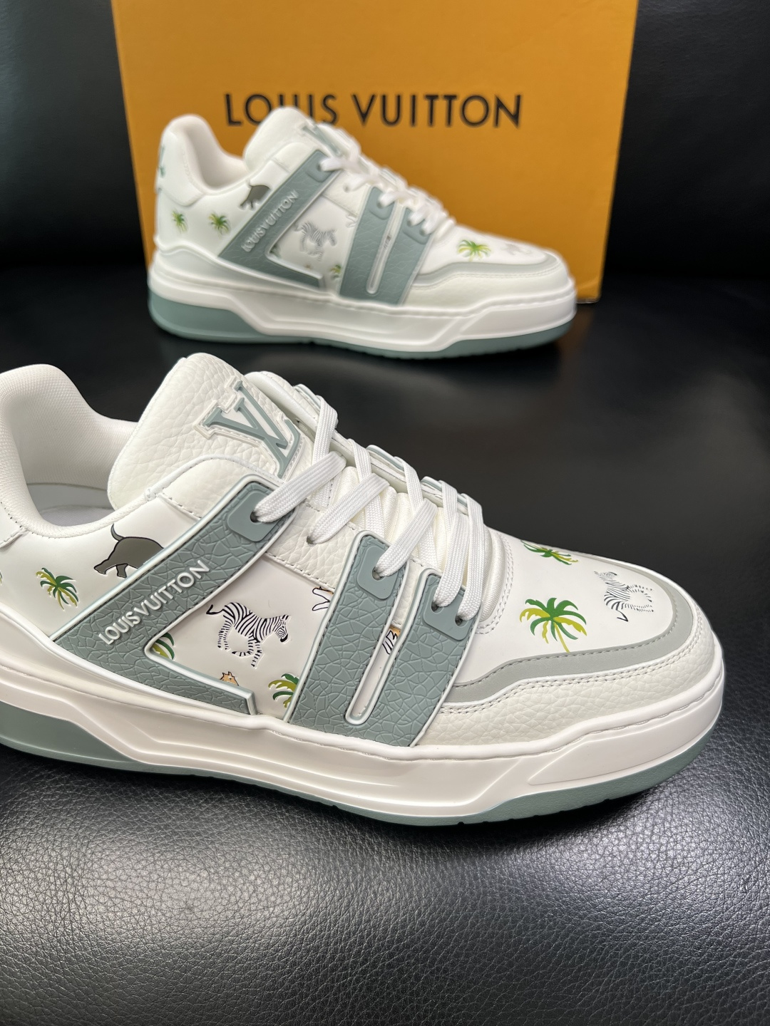 LV